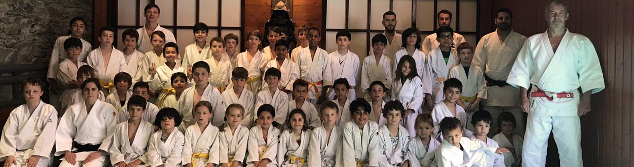 Photo de groupe lors d'un stage de Judo enfants au Reighikan Dojo